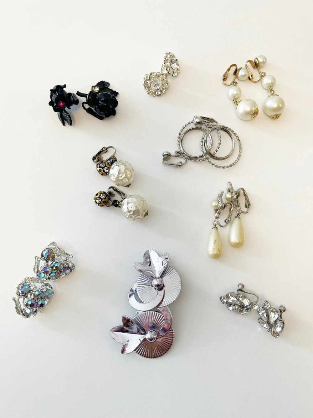 Vintage Clip-On Earrings Lot Mixed Styles Pearl Rhinestone Silver Retro 9 pair